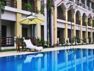  Le Roi Resort